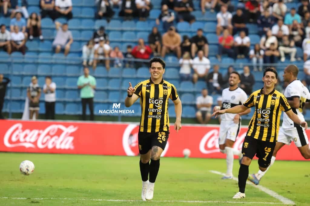 Guaraní castiga a Olimpia y se aleja de Cerro Porteño en la carrera por el título