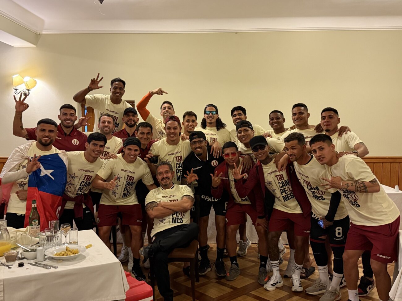Riveros, Churín y Fossati son campeones en el fútbol peruano
