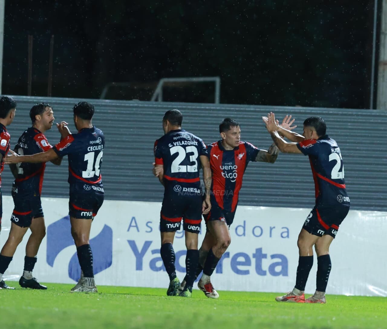 No quiere perderse la "final" con Guaraní: "Si tengo que jugar con una rodilla"