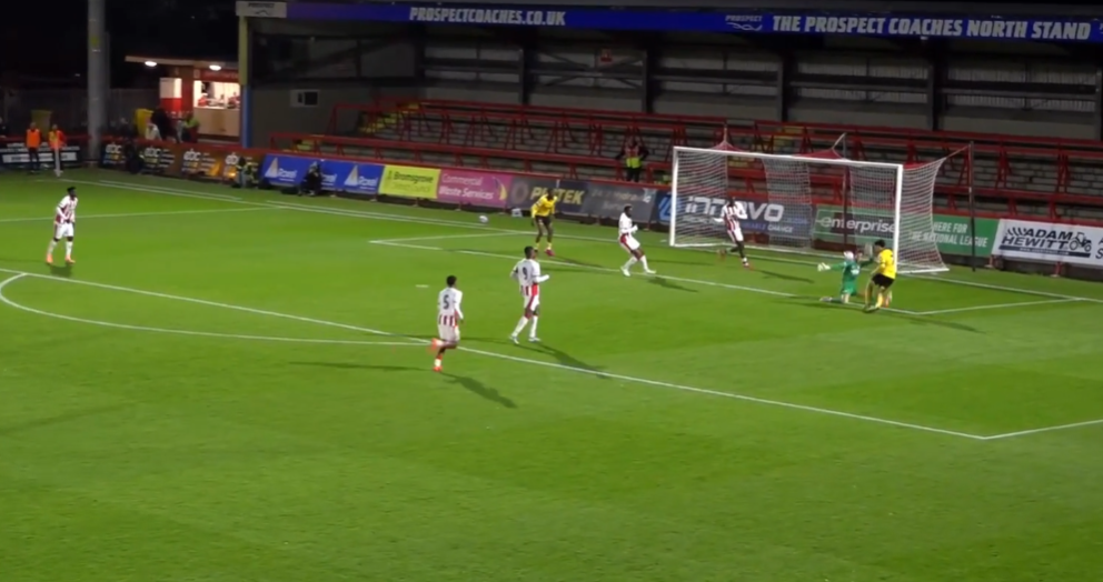 ¡Se puso nervioso! La lujosa definición de Enso González en el Wolverhampton