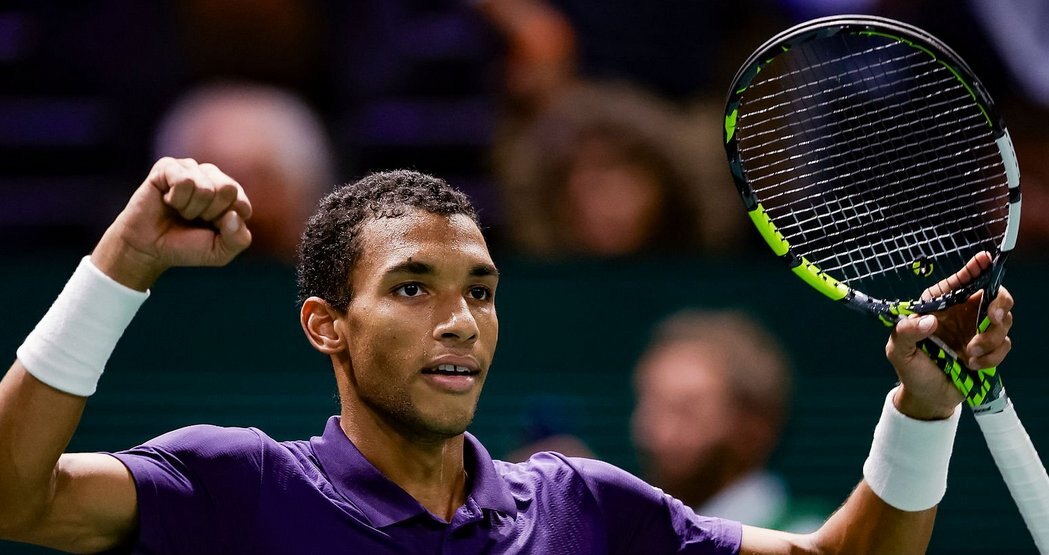 El canadiense Auger-Aliassime derrota a Bublik en semifinales del Masters 1000 de París