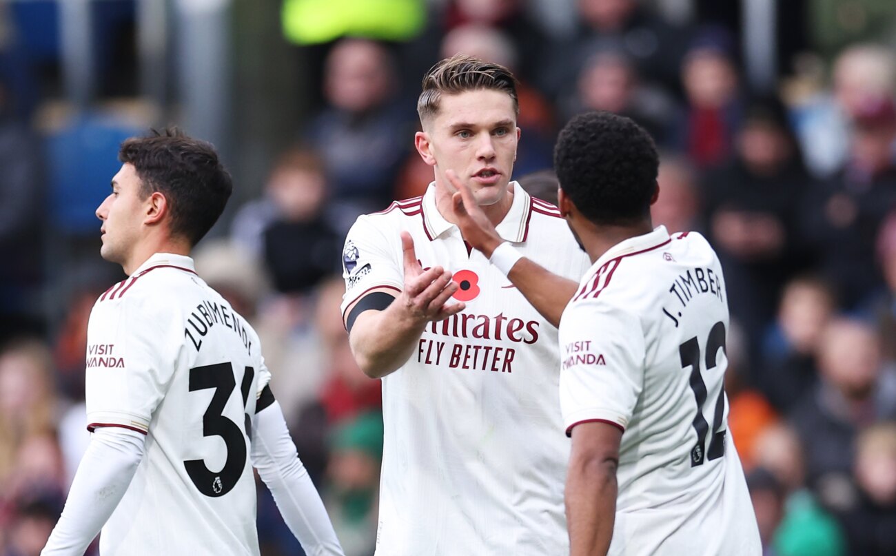 Gyökeres sufre lesión muscular y no viaja con Arsenal a Praga