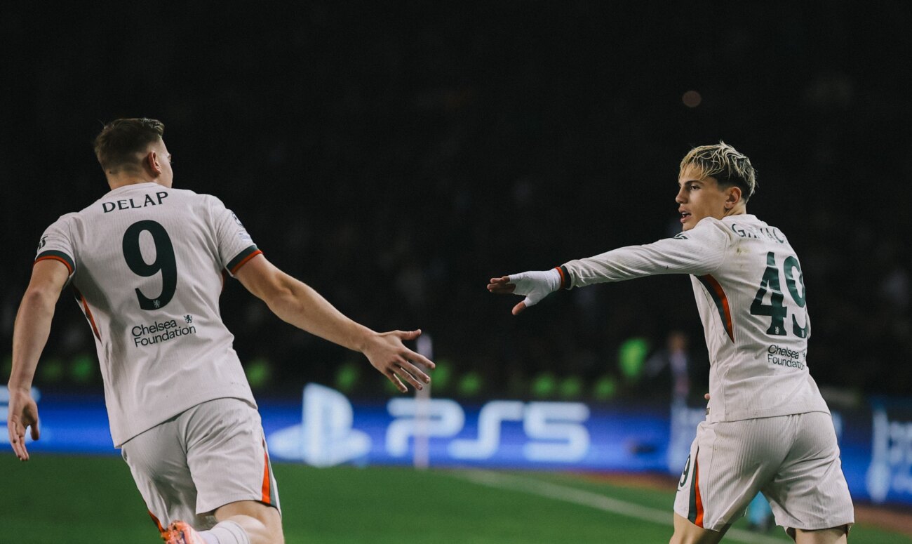 Estevao y Garnacho evitan derrota del Chelsea contra Qarabag
