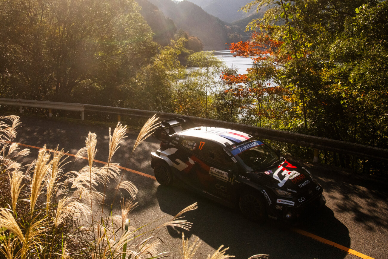 Mano a mano entre Ogier y Evans a una jornada del final del rally de Japón