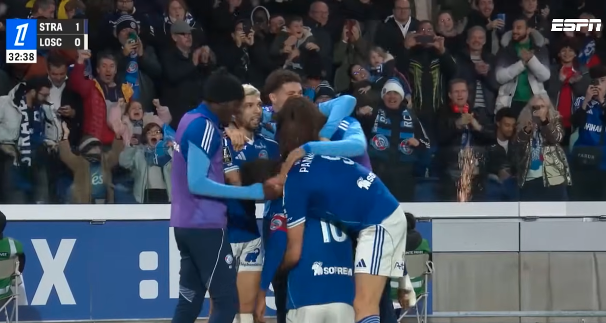 Enciso fue titular, Estrasburgo ganó y se mantiene en la parte alta de la Ligue 1