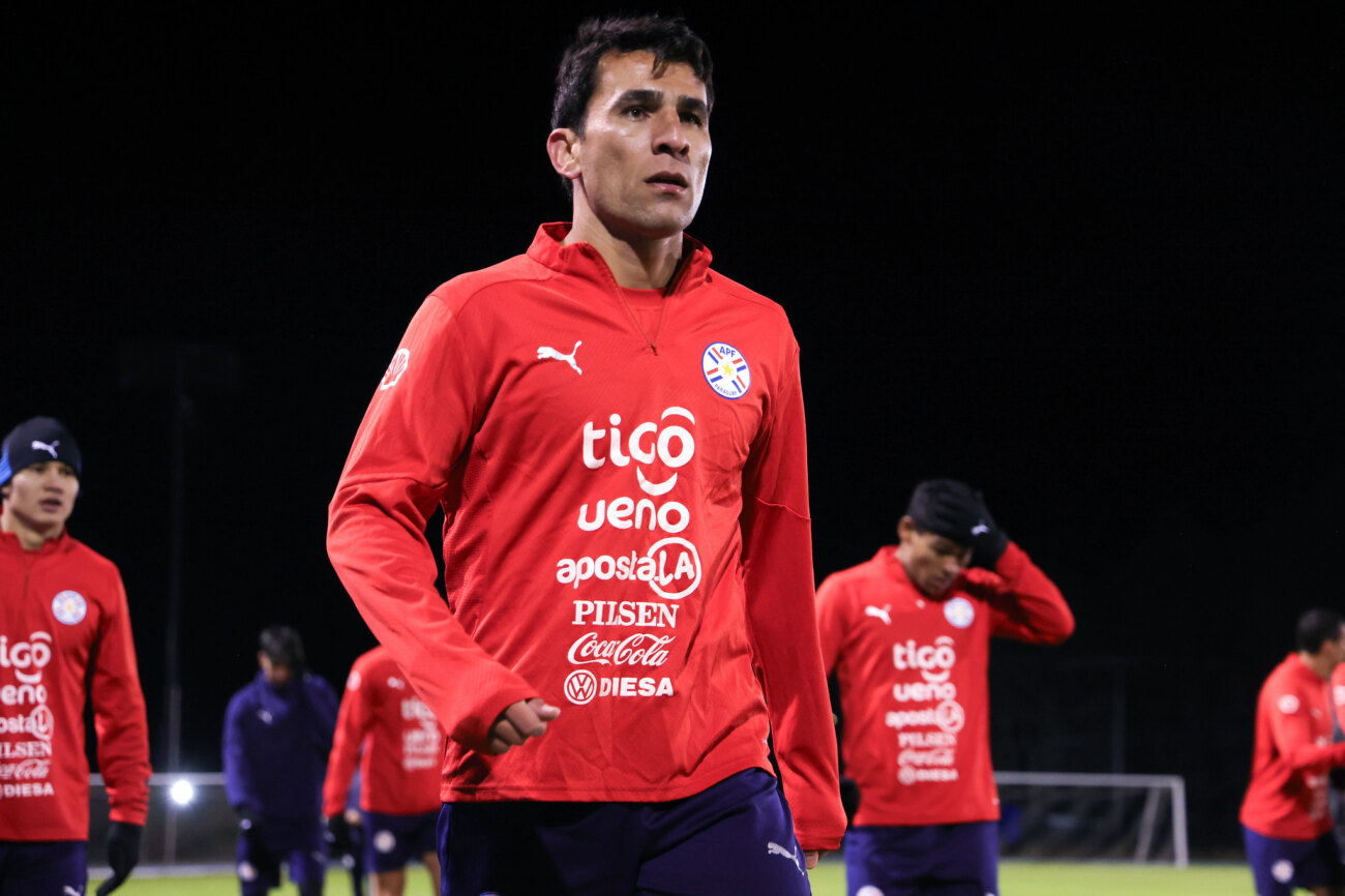 Junior Alonso sueña con "la gran conquista" para enaltecer al fútbol paraguayo