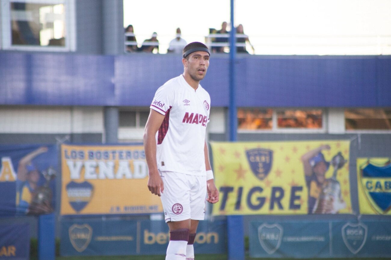 ¡Qué buena noticia! Ronaldo Dejesús volvió a jugar en Lanús