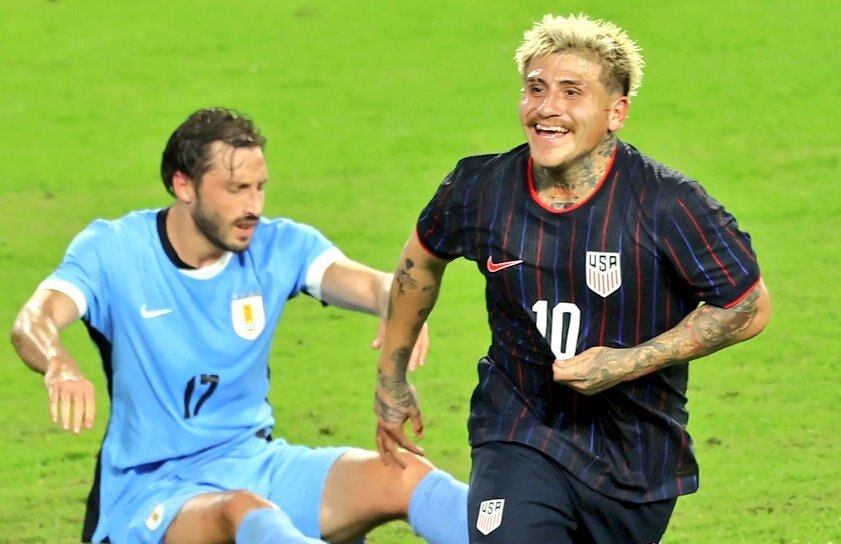 EEUU asesta una humillante goleada a Uruguay en el último amistoso del año
