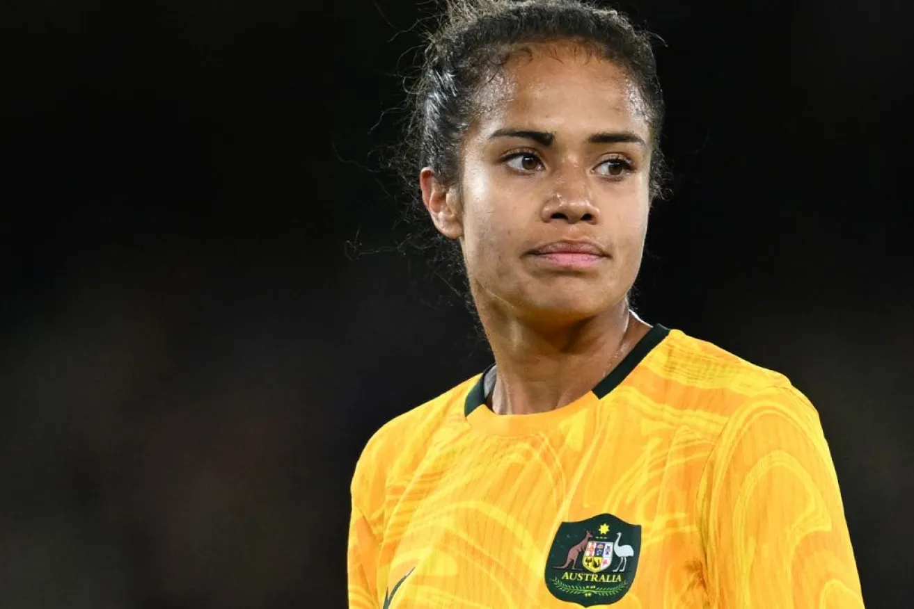 Jugadora denuncia "regalo" racista de una excompañera