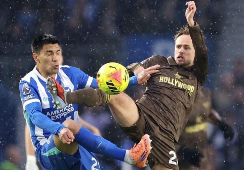 Brighton redobla la presión sobre los puestos de vanguardia