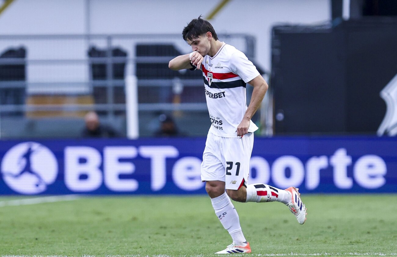 Golazo de Damián Bobadilla en victoria crucial del Sao Paulo