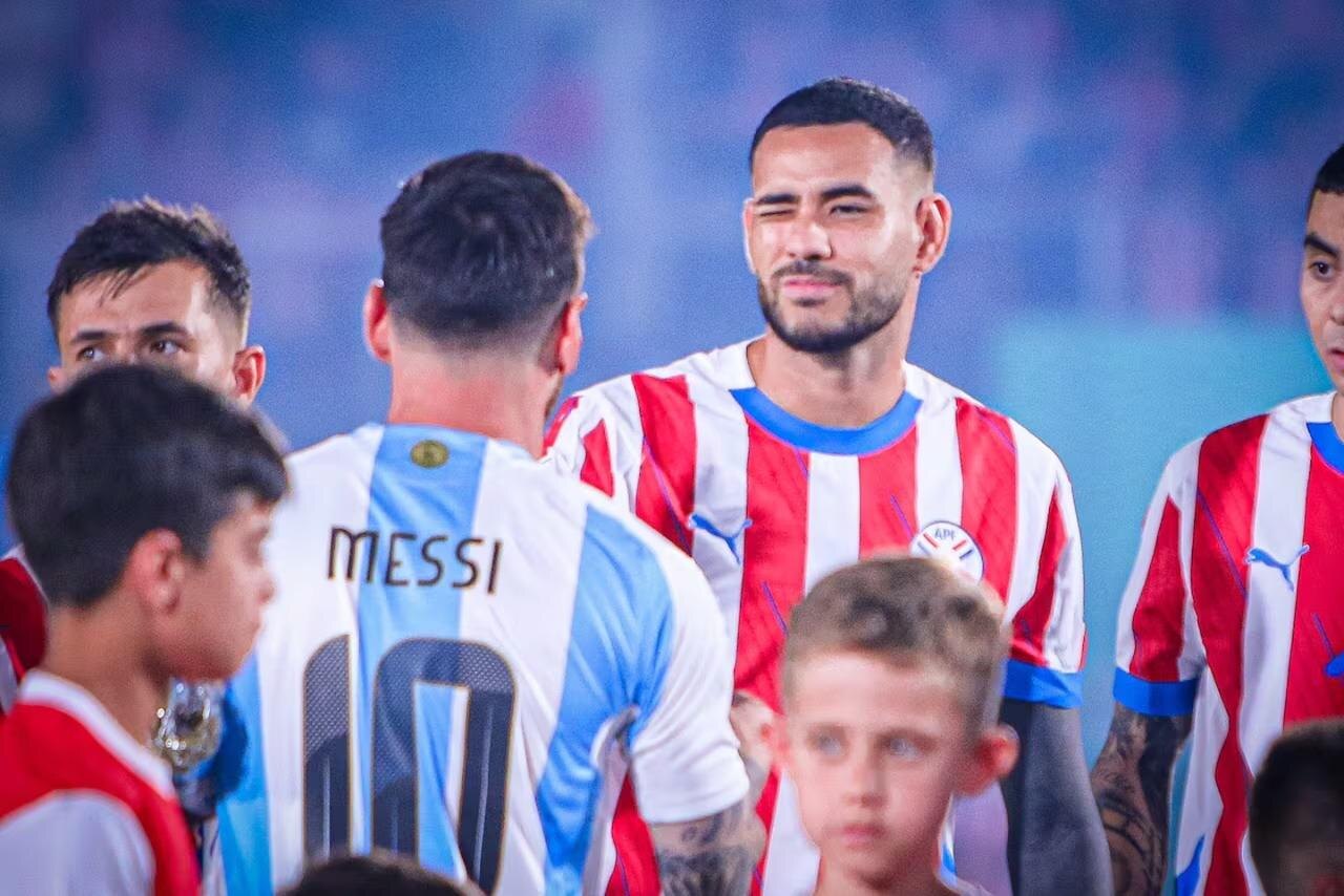 "Tonny" Sanabria se refirió al recordado cruce que tuvo con Messi en las Eliminatorias