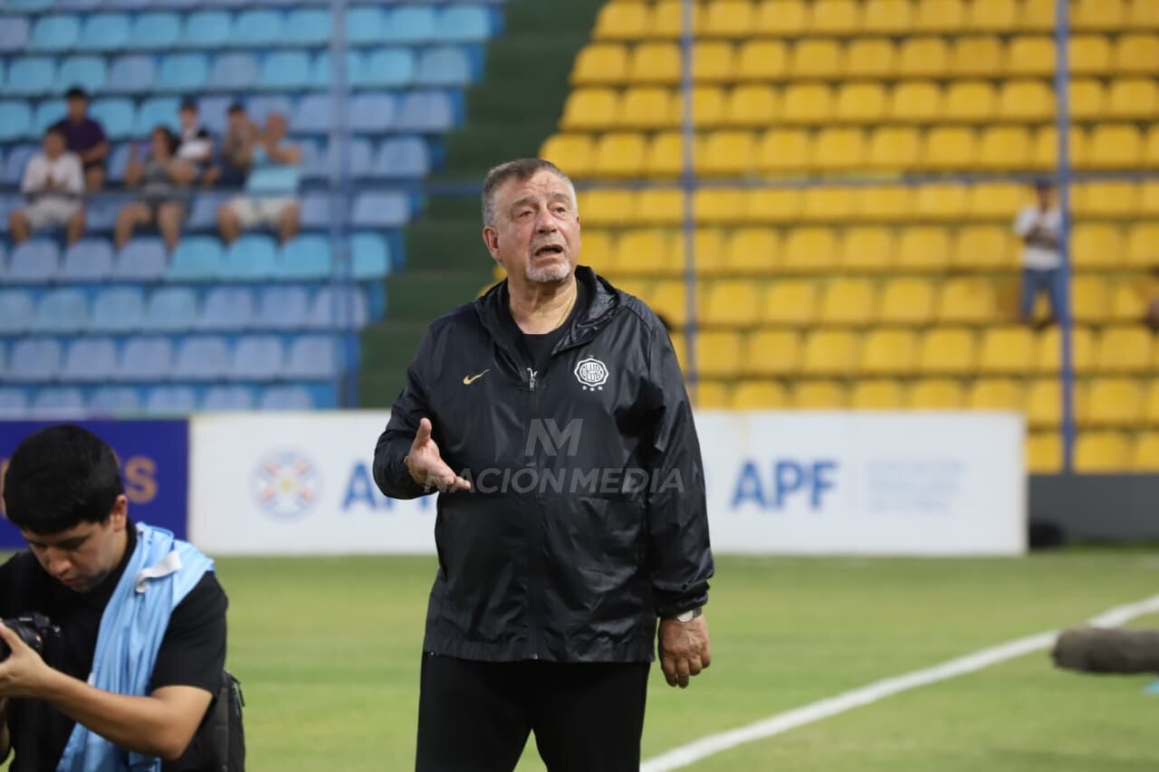 Almeida se va "agradecido" pero se pregunta: "¿Por qué me voy del Olimpia?"