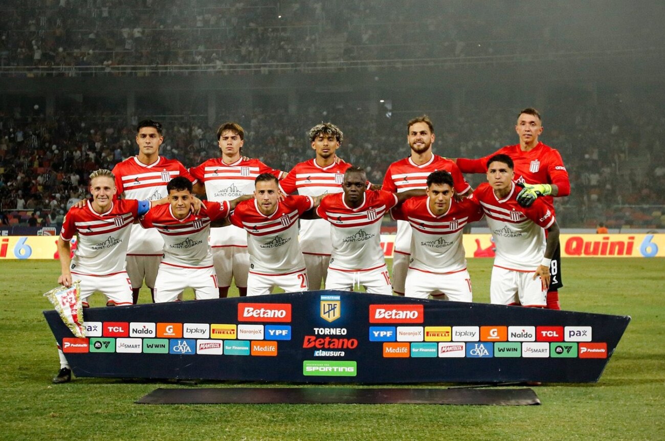 En medio del ‘pasillo-gate’, Estudiantes se mete entre los cuatro mejores de Argentina