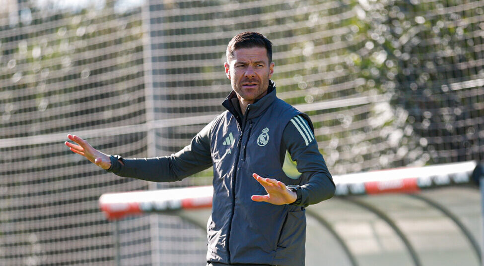 Alonso no hace caso a rumores sobre su futuro: "Queda mucho por disputar"