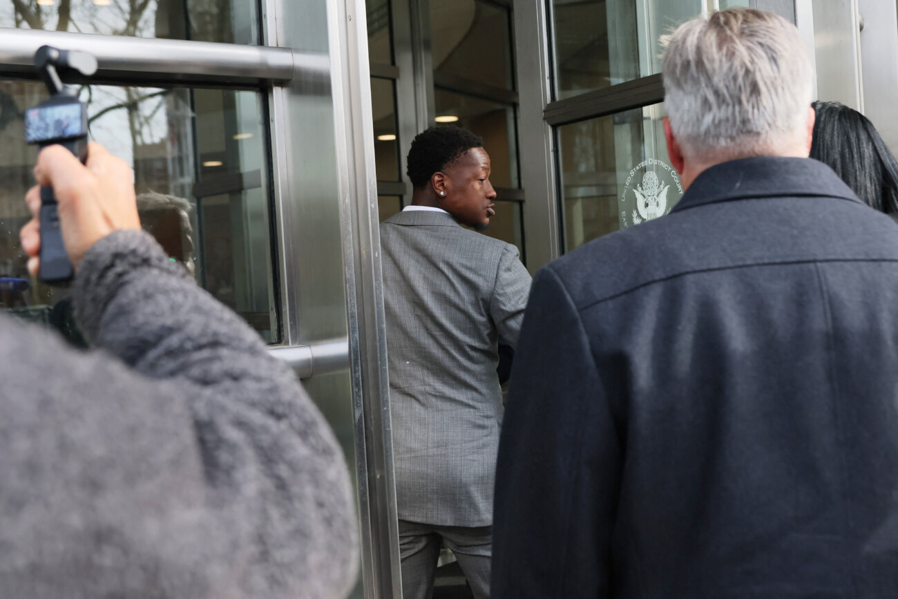 Jugador de la NBA se declara no culpable de participar en apuestas ilegales