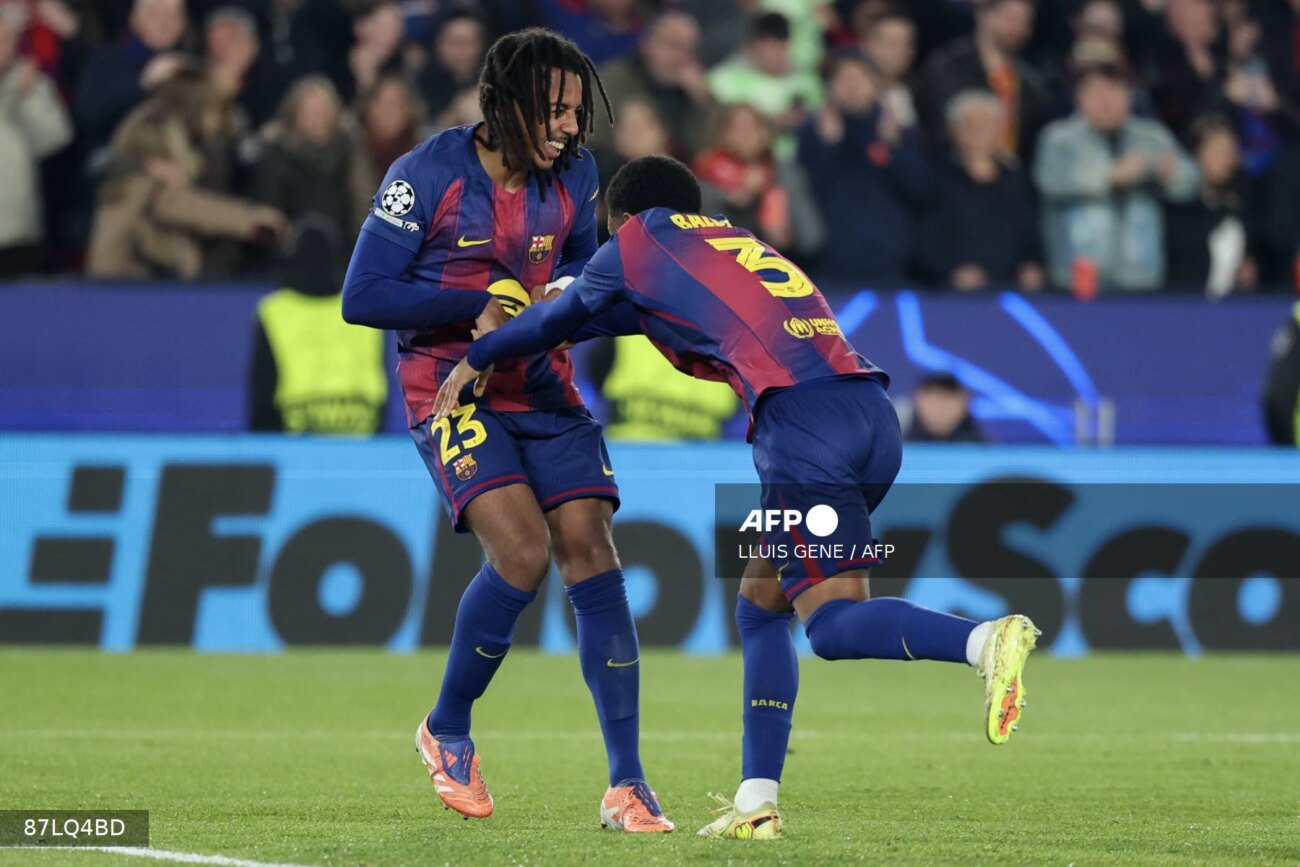 Un doblete de Koundé resucita al Barcelona en Europa