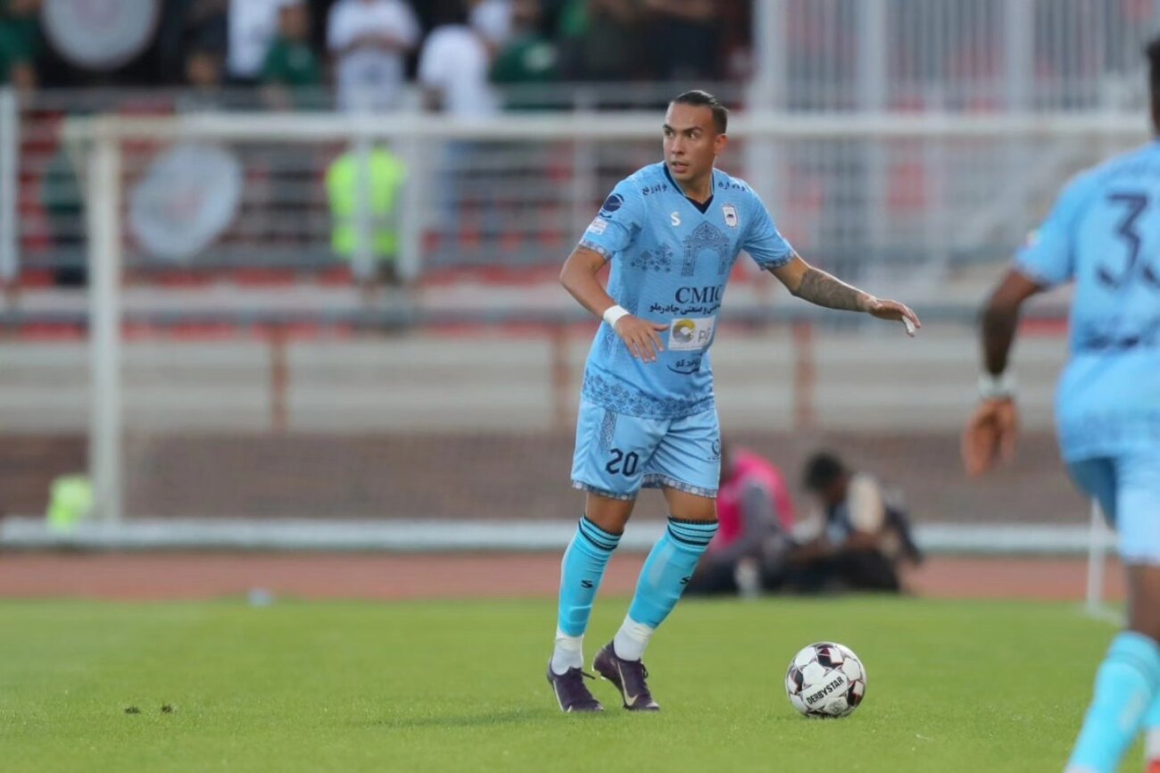 ¡Inédito gol paraguayo en la exótica Liga de Irán!