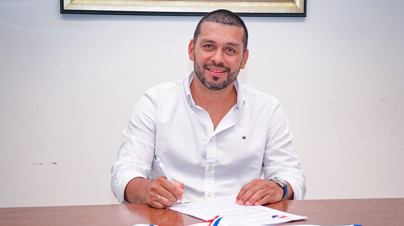 ¡Ahora sí! Felipe Giménez tiene nuevo equipo en el fútbol paraguayo