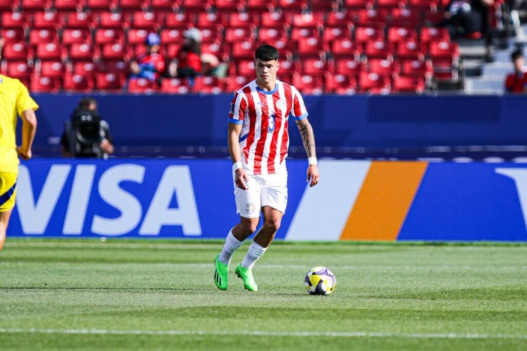 Faltan "detalles" para que Olimpia cierre con Axel Balbuena