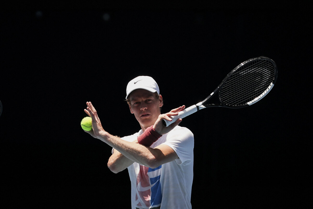 Sinner dice que el escándalo de dopaje lo hizo "más fuerte"