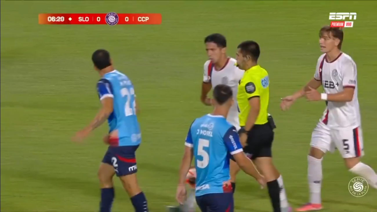 La reacción de Matías Pérez que terminó en una temprana expulsión