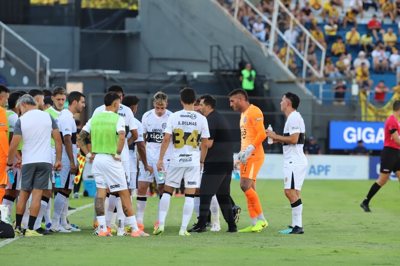 Olimpia actualizó la situación de sus futbolistas lesionados
