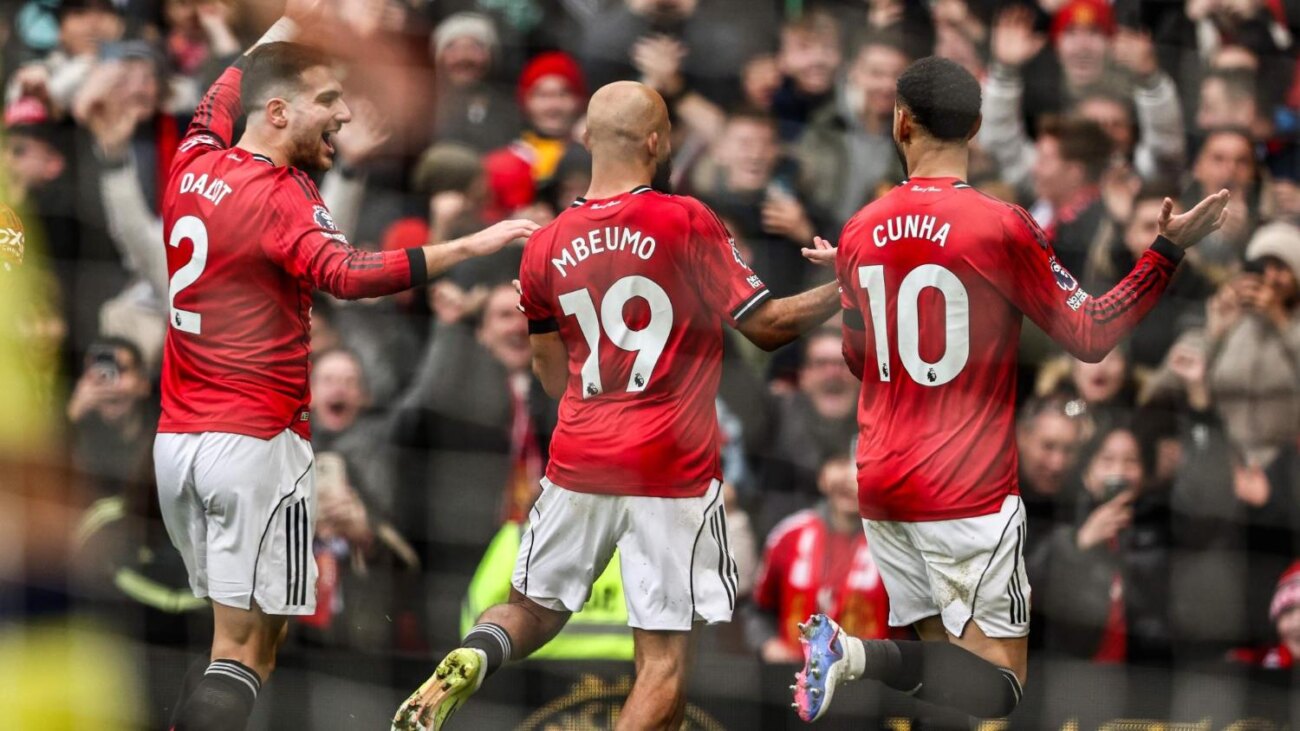 Manchester United de Carrick mantiene el pleno y hunde a los Spurs
