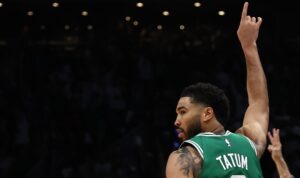 Tatum vuelve a jugar para Boston en la NBA tras casi un año lesionado