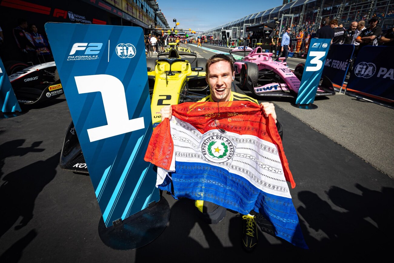 Joshua celebra su primer triunfo con Invicta Racing: "¡Vamos por más!"