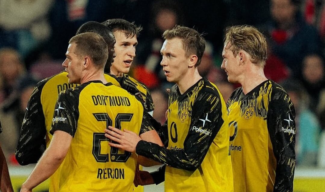 Dortmund cumple en Colonia y mantiene mínima opción en la Bundesliga