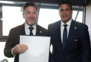 El mensaje de Alejandro Domínguez a Robert Harrison por su reelección