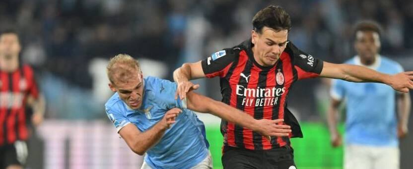 AC Milan pierde con Lazio y deja escapar al Inter; el Como no afloja por la Champions