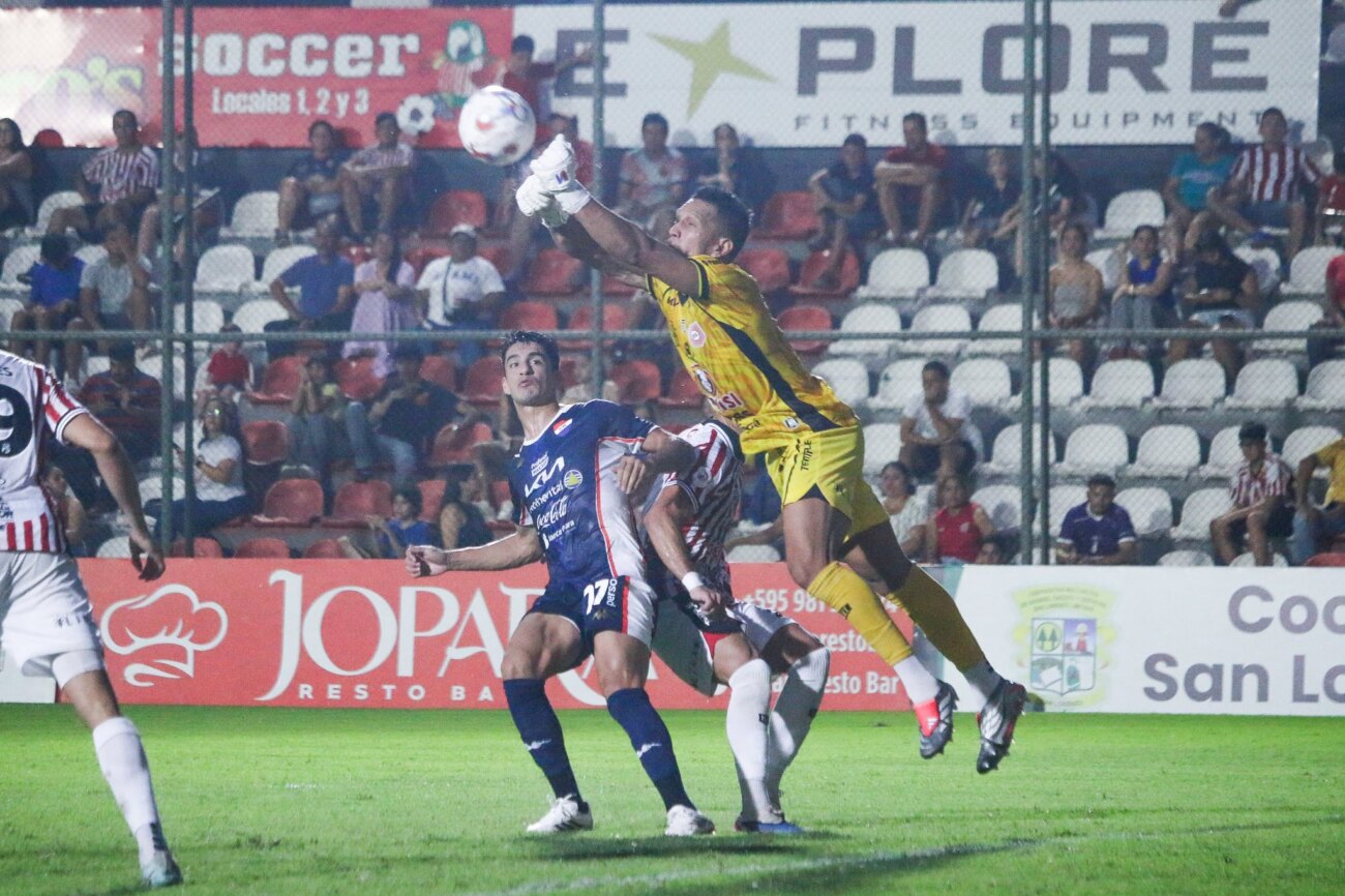 Un San Lorenzo diezmado frustra a Nacional