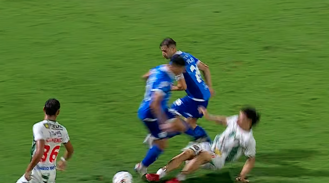 Las polémicas arbitrales en el agónico triunfo de Ameliano sobre Rubio Ñu