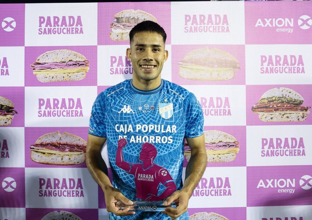 Un compañero de Clever Ferreira no podía creer su tremendo cabezazo: "No sé qué hace…"