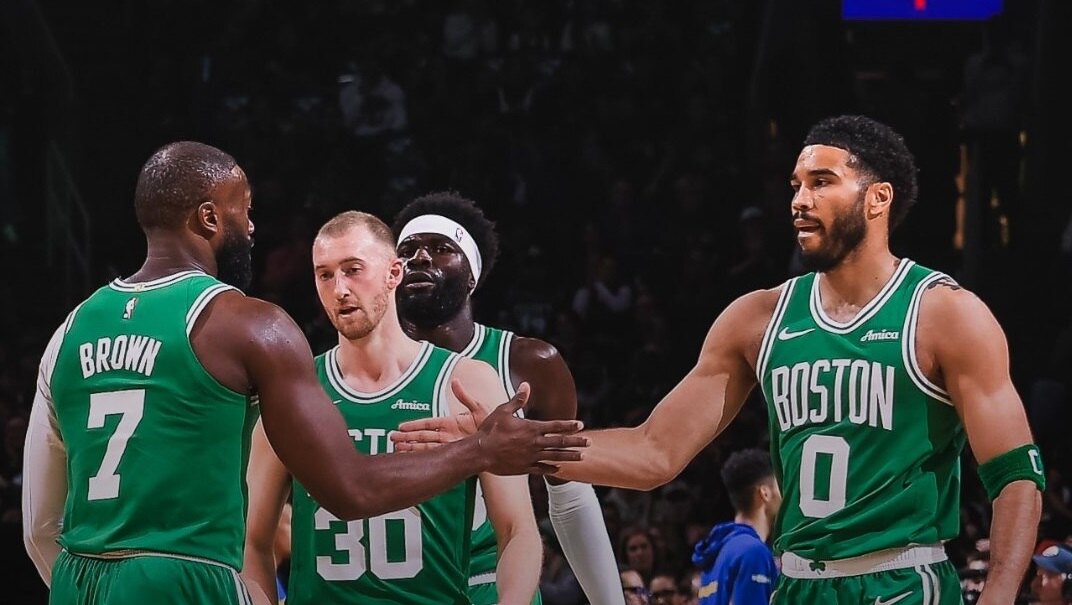 Los Celtics se clasifican a los playoffs de la NBA