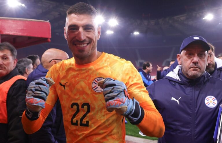 Gastón Olveira dejó en claro lo que representa defender el arco de la Albirroja