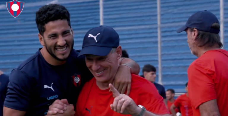 Llegó Holan y "resucita" a un cuestionado en Cerro Porteño