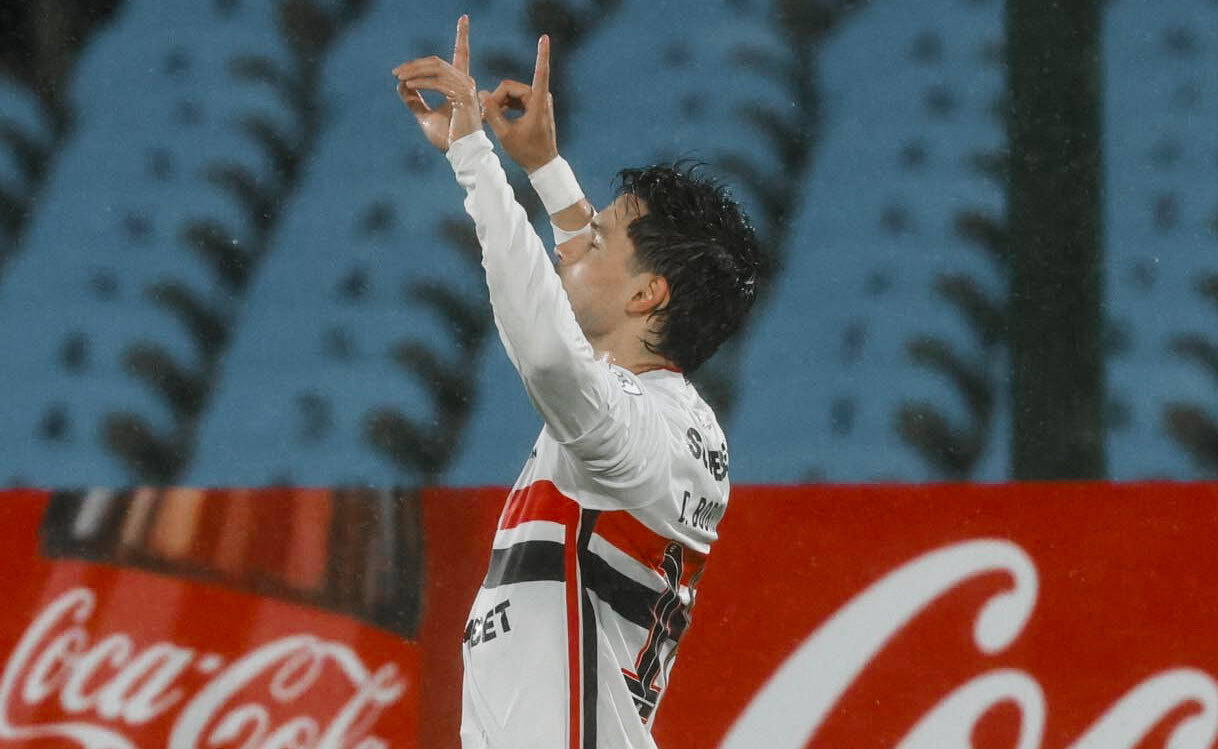 Una genialidad de Damián Bobadilla le da el triunfo a Sao Paulo en la Sudamericana