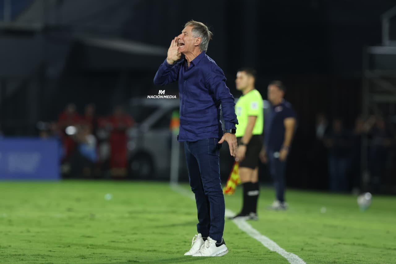 Ariel Holan tras el amargo empate: "Soy entrenador, no soy mago"