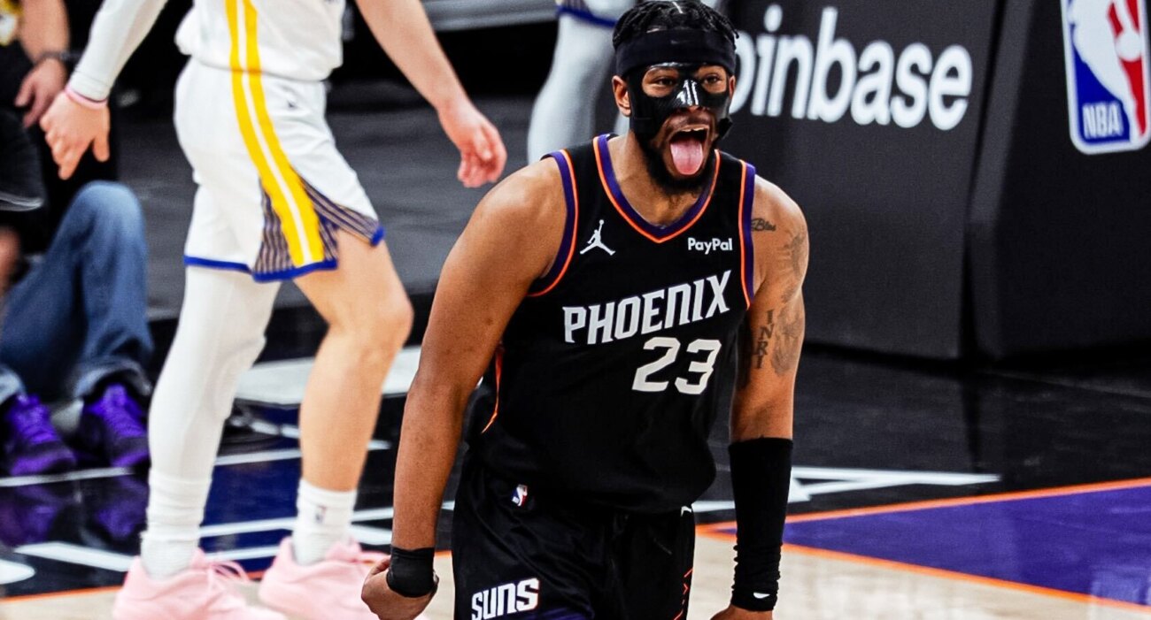 Suns vencen a Warriors y avanzan a playoffs