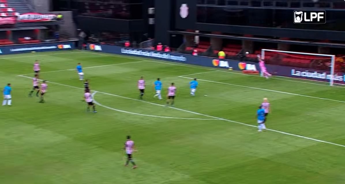 Juan Espínola protagoniza otro partidazo y portería en cero con Barracas Central