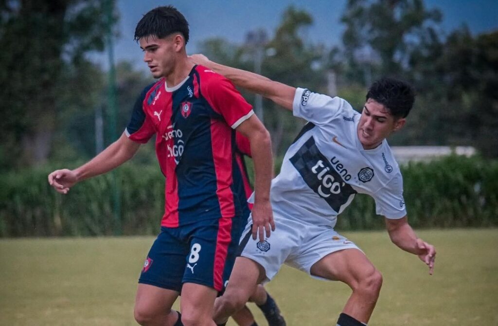 Melvin Rojas Butler El superclásico de la Reserva sí se jugó y tuvo muchos goles - Versus ...