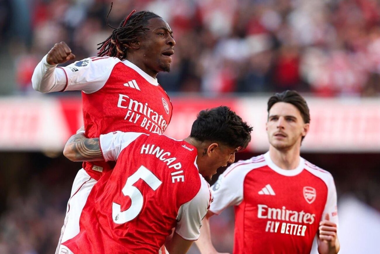 Arsenal derrota con lo justo a Newcastle para recuperar el liderato de la Premier League