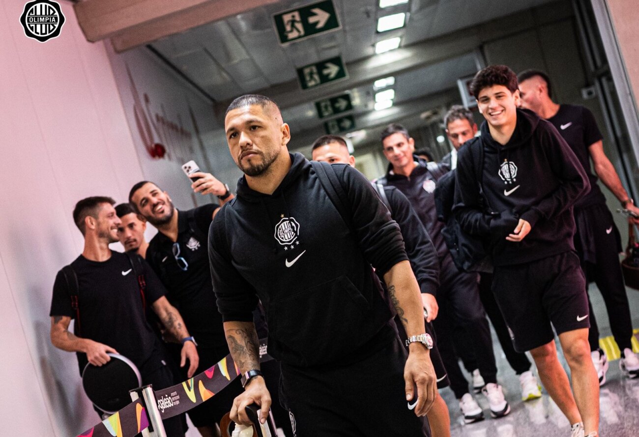 Los 24 jugadores que llevó Olimpia a Río de Janeiro para enfrentar a Vasco Da Gama