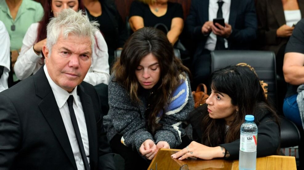 Hija de Maradona dice que "había un plan" para controlar a su padre que se "fue de las manos"