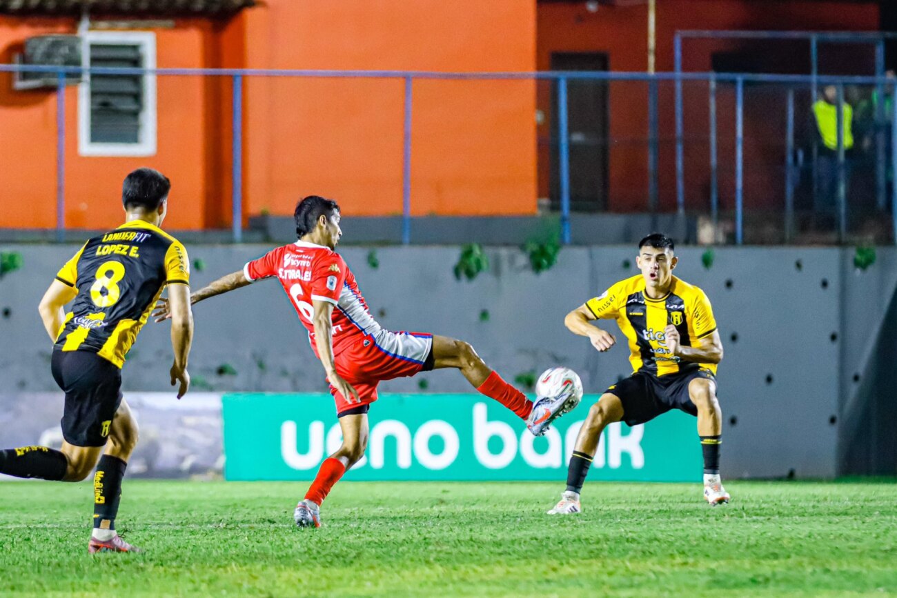 Nacional castiga a Guaraní y salta al tercer lugar