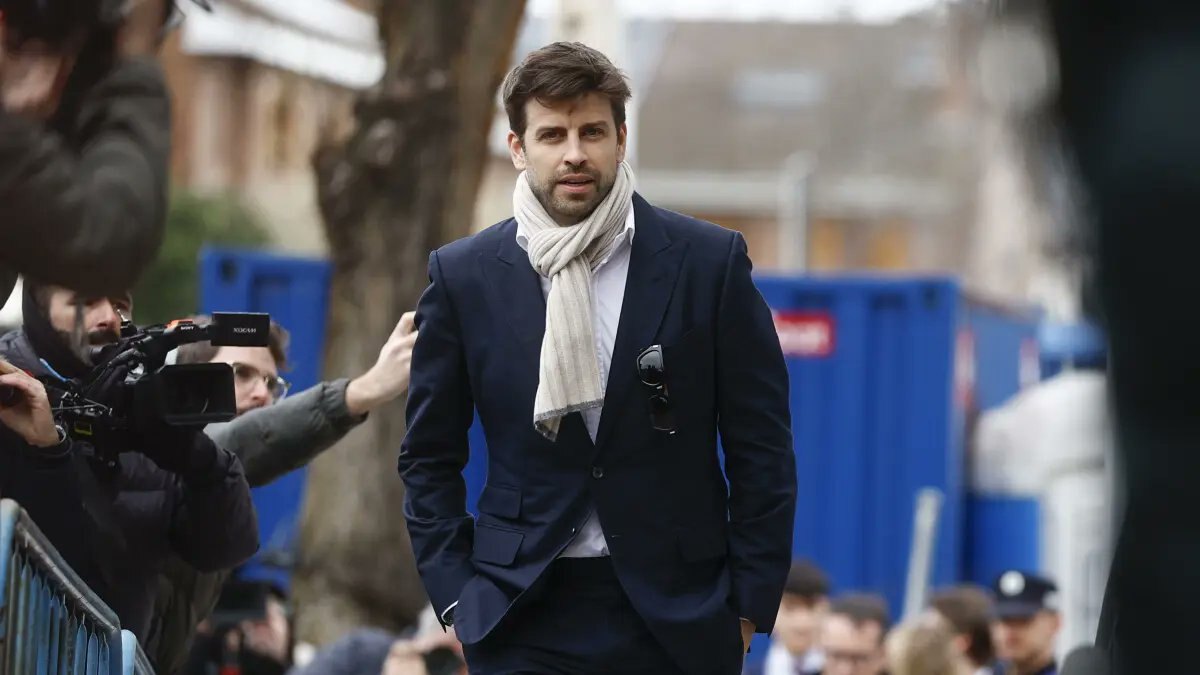 Piqué es suspendido seis partidos por "violencia leve" contra un árbitro