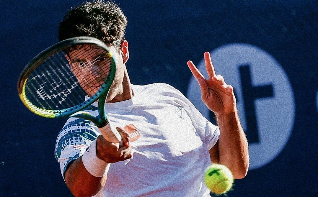 Dani Vallejo firma espectacular remontada y se instala en la final en Valencia